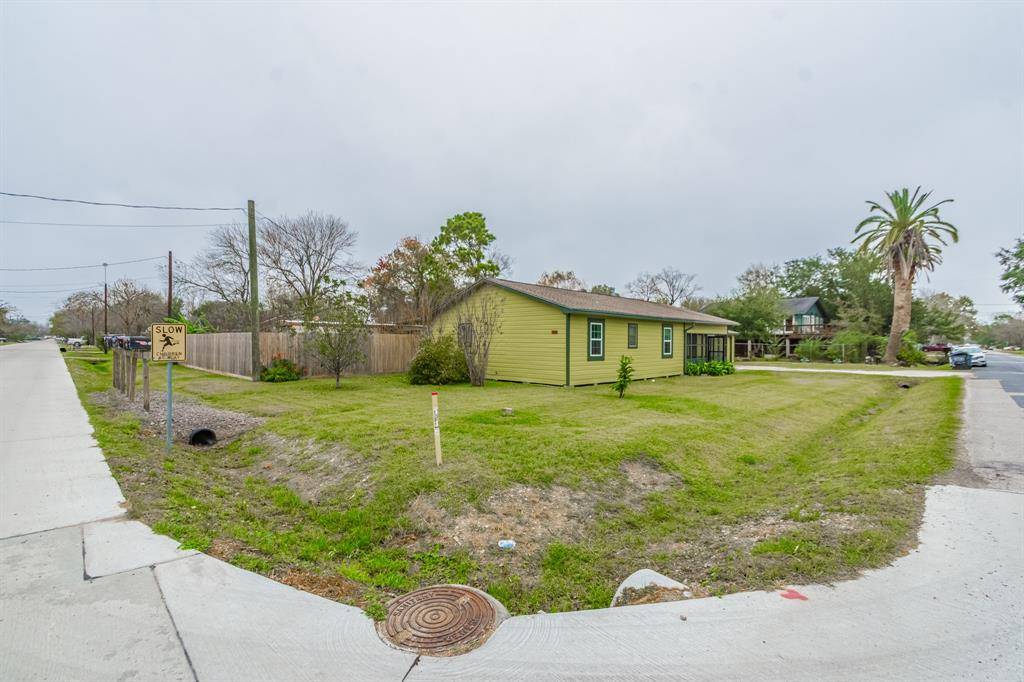 Bacliff, TX 77518,4739 10th ST