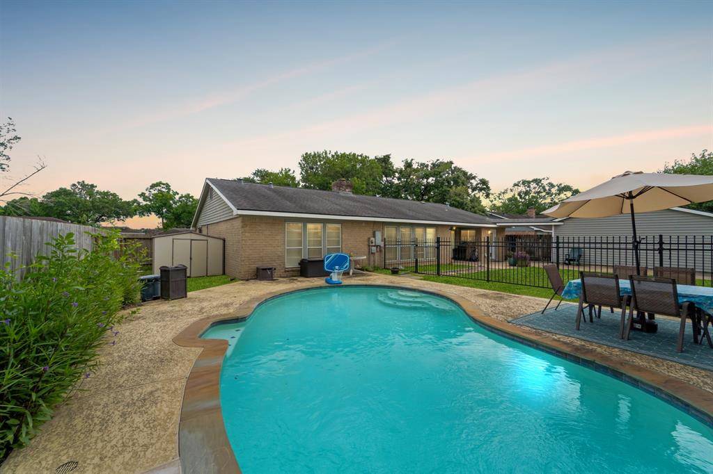 Meadows Place, TX 77477,11614 Brighton LN