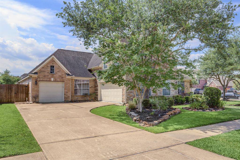 Friendswood, TX 77546,2400 Mountain Falls CT