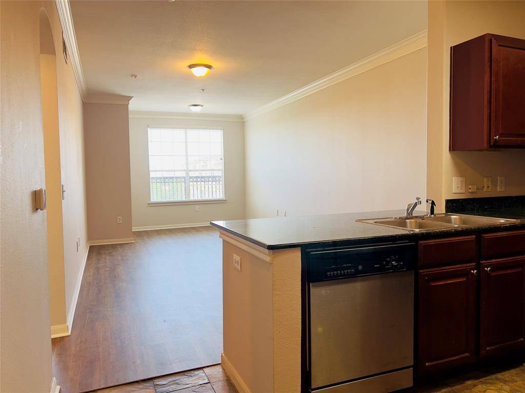 Houston, TX 77030,7575 Kirby DR #3403