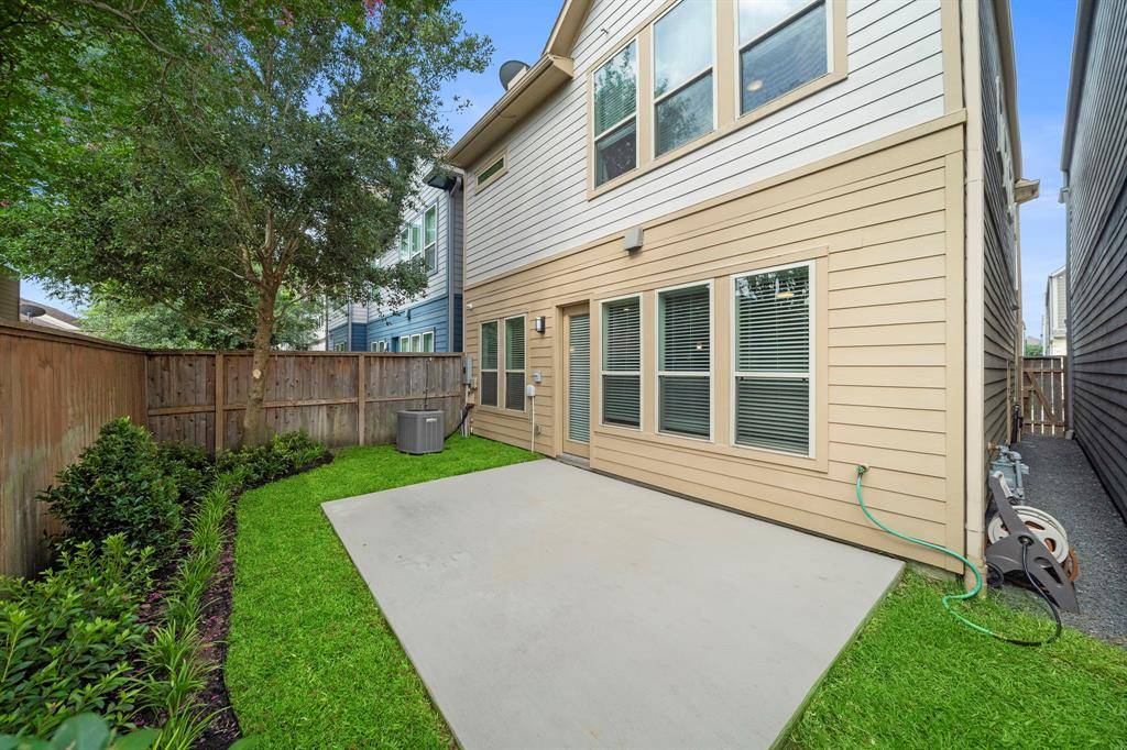 Houston, TX 77077,2027 Tarfite PL