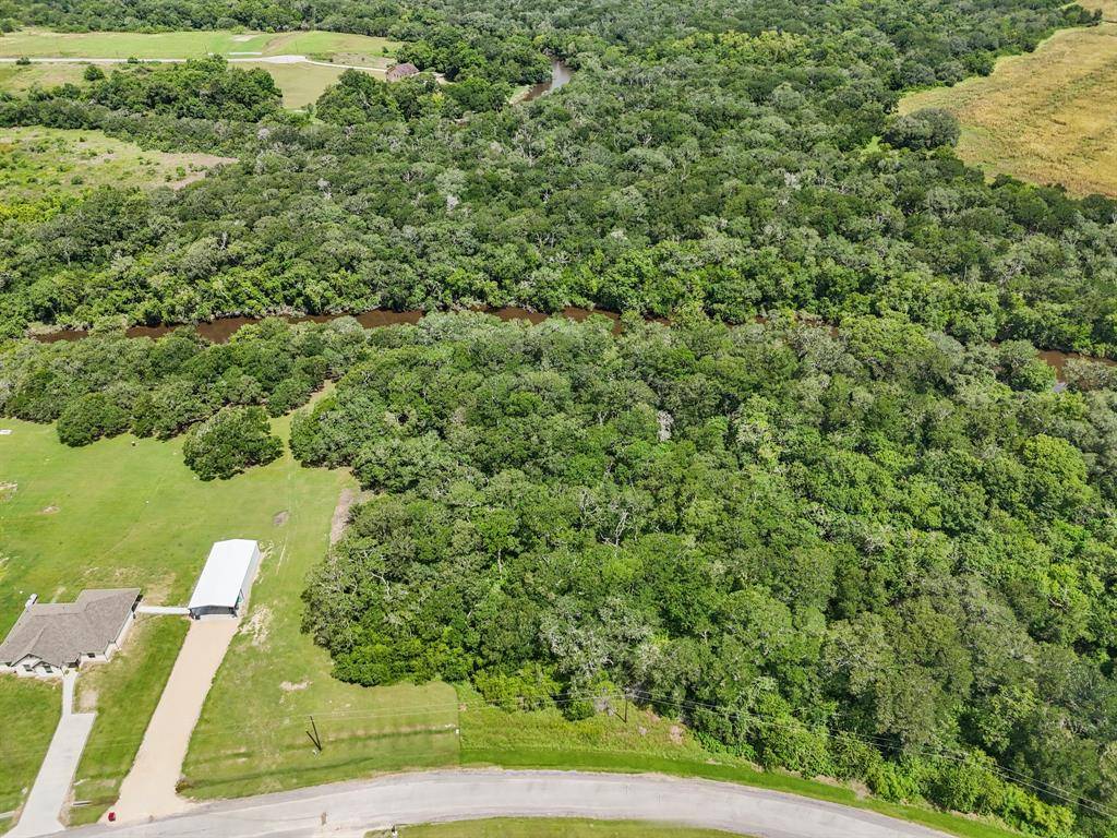 Blessing, TX 77419,11 River Hollow WAY