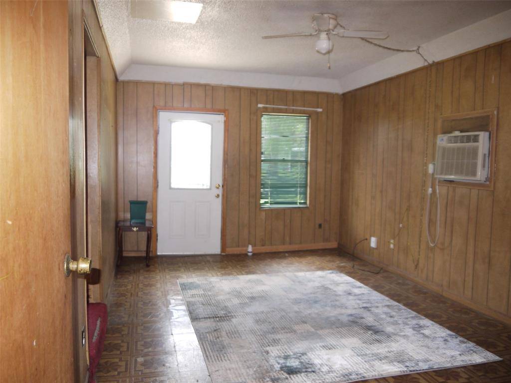 Houston, TX 77033,5767 Westover ST