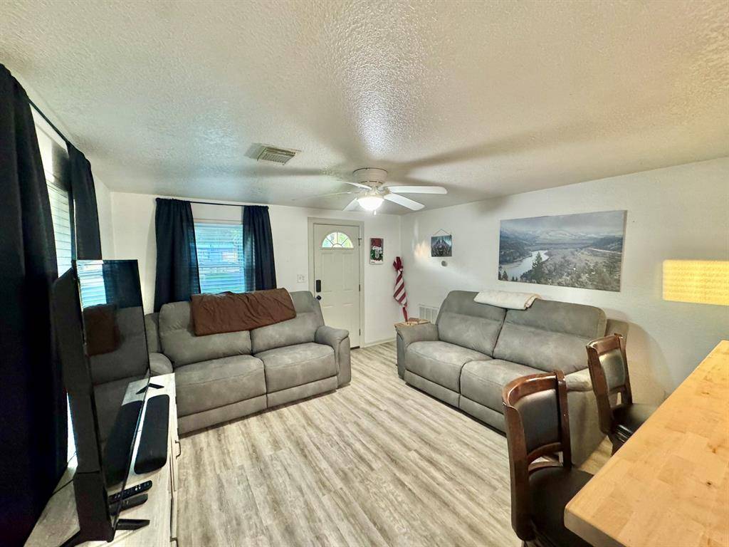 Santa Fe, TX 77510,11837 13th ST