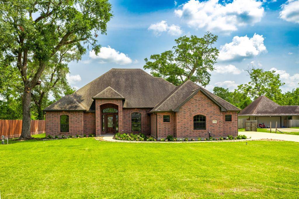 Clute, TX 77531,2115 Oakwood DR