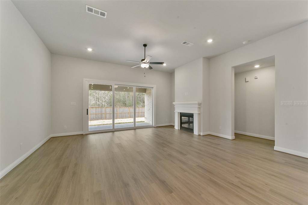 Conroe, TX 77302,16110 Rustling Woods RD