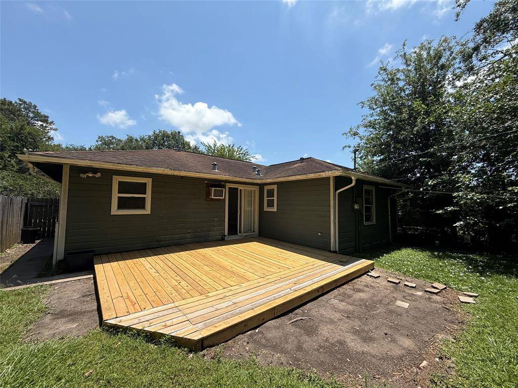 Texas City, TX 77591,205 N Fulton ST