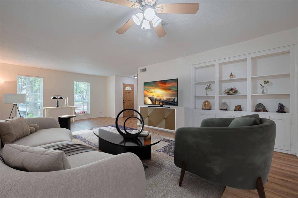 Houston, TX 77079,13040 Trail Hollow DR #3040