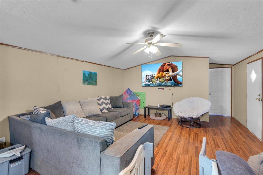 Cleveland, TX 77327,1043 County Road 3548