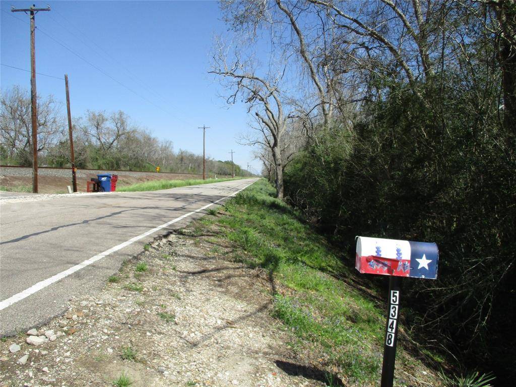 Sweeny, TX 77480,5308 County Road 334