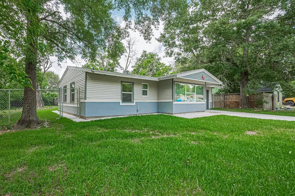 Houston, TX 77033,6058 Lyndhurst DR