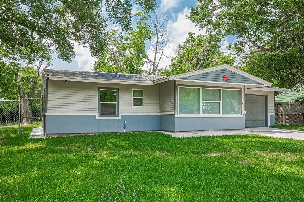 Houston, TX 77033,6058 Lyndhurst DR