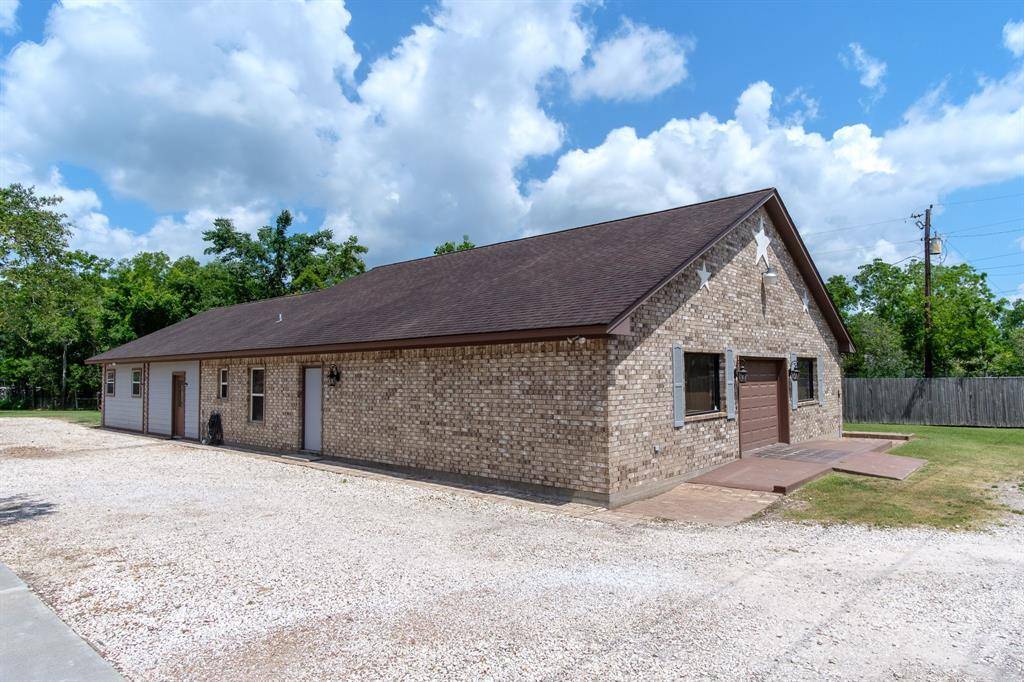Brazoria, TX 77422,2082 Fm 521 RD