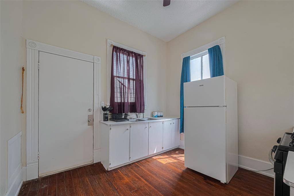 Galveston, TX 77550,1724 Postoffice #4