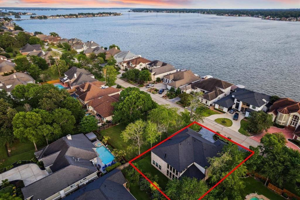 Montgomery, TX 77356,321 Waterford WAY