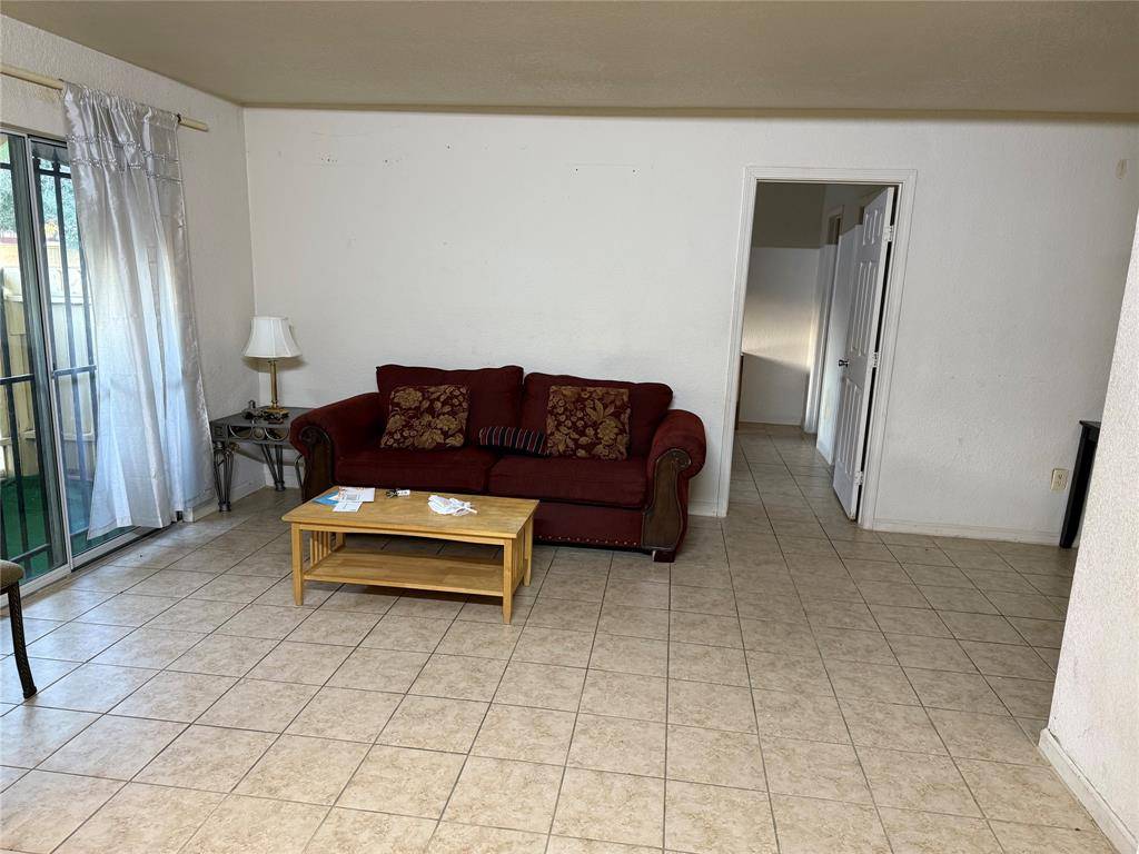Houston, TX 77071,8100 Creekbend DR #149