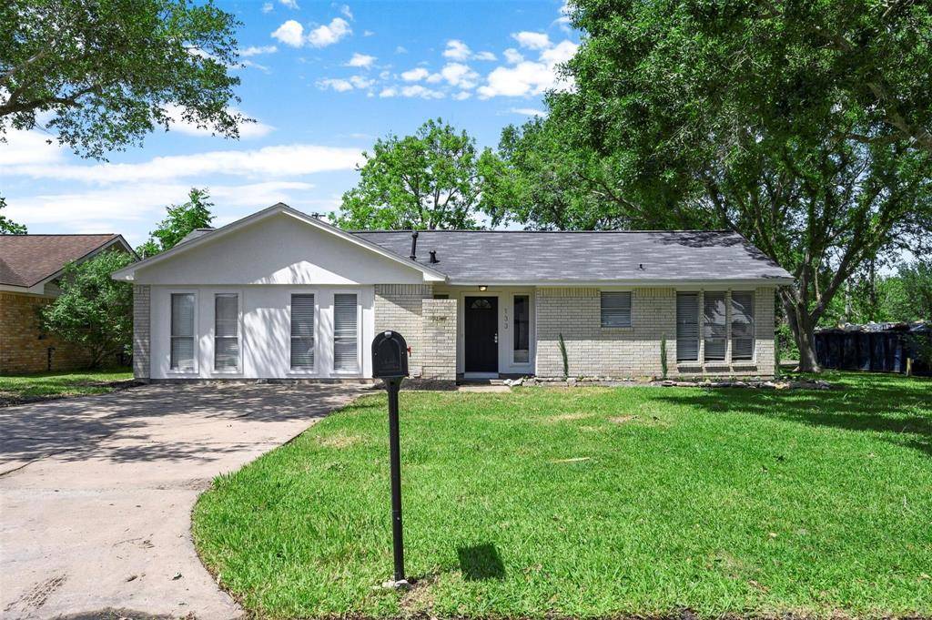 Angleton, TX 77515,133 Dallas ST