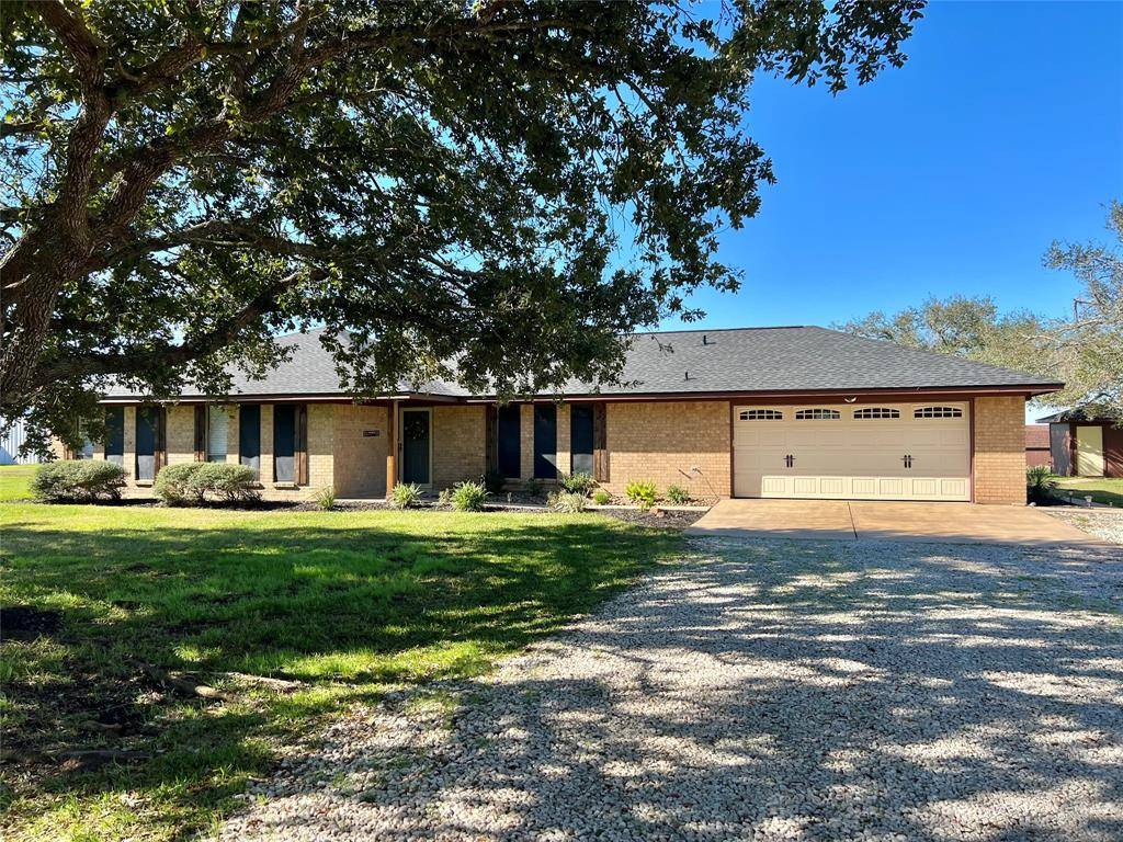 Angleton, TX 77515,759 County Road 340