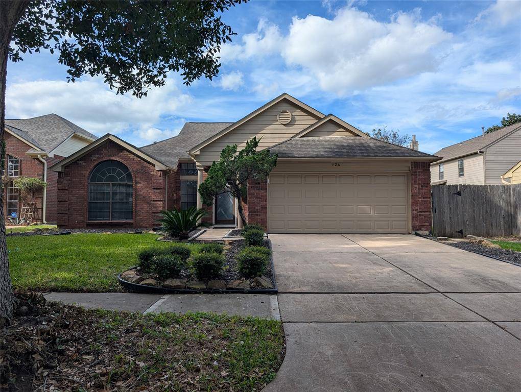 Sugar Land, TX 77479,326 Scarlet Maple DR