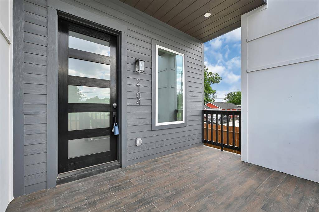 Houston, TX 77026,2104 Bringhurst ST