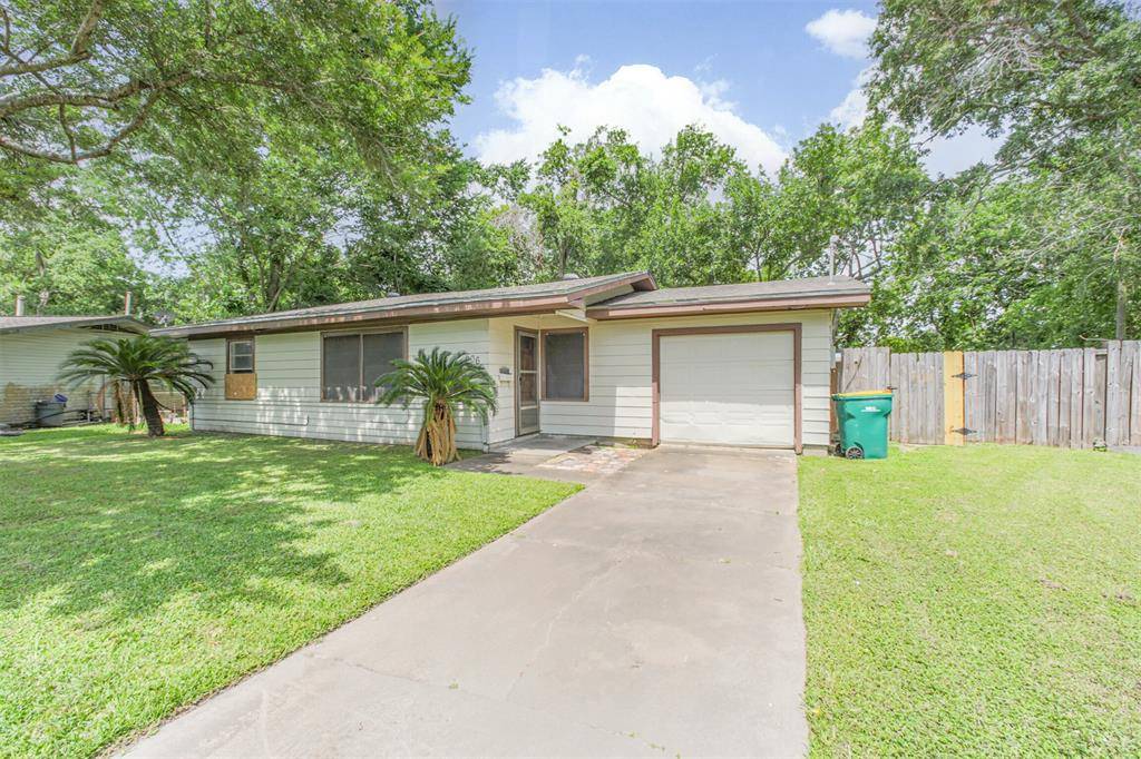 La Marque, TX 77568,606 Roosevelt ST