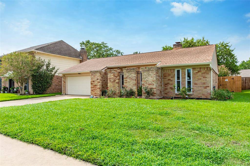 Houston, TX 77059,15727 Echo Hill DR