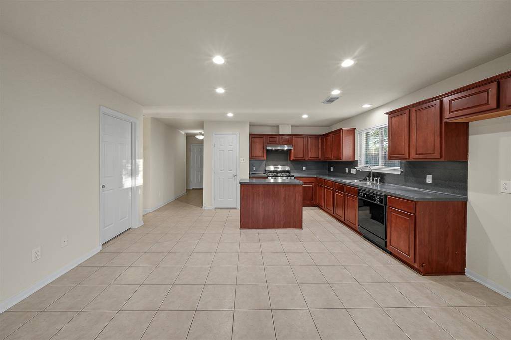 Houston, TX 77070,10230 Canyon Rose LN