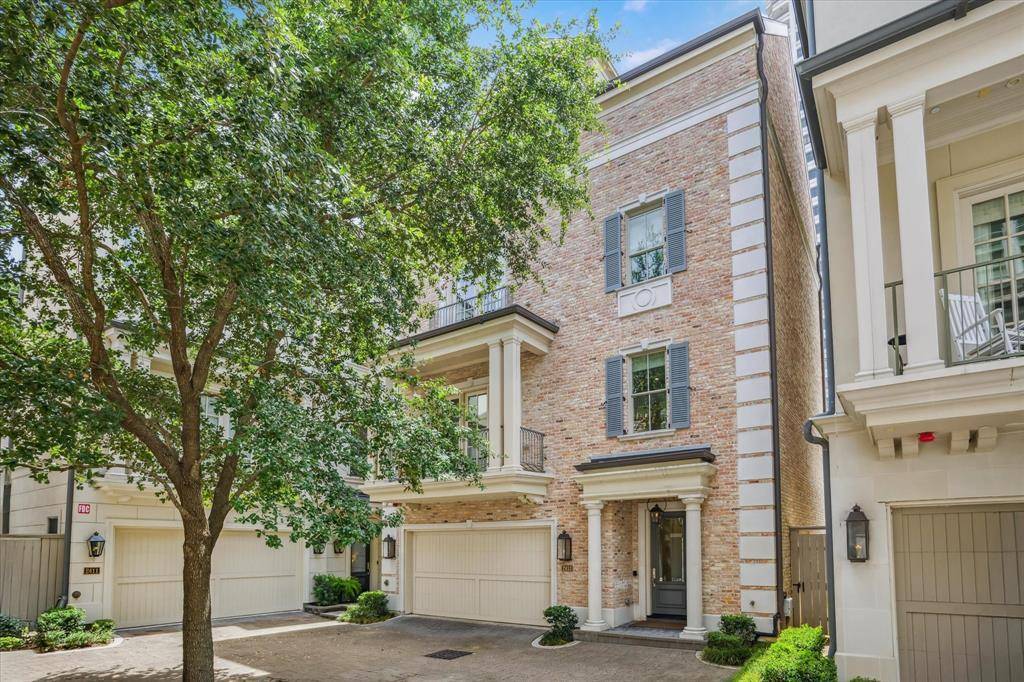 Houston, TX 77019,2413 Mimosa DR