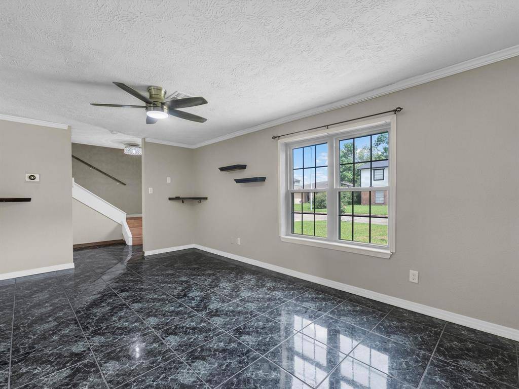 La Porte, TX 77571,9912 Thrush ST