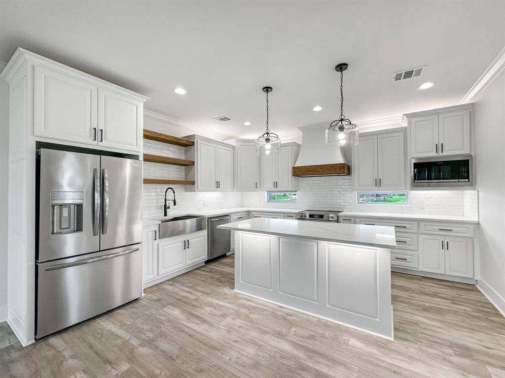 Crystal Beach, TX 77650,128 Ocean View DR