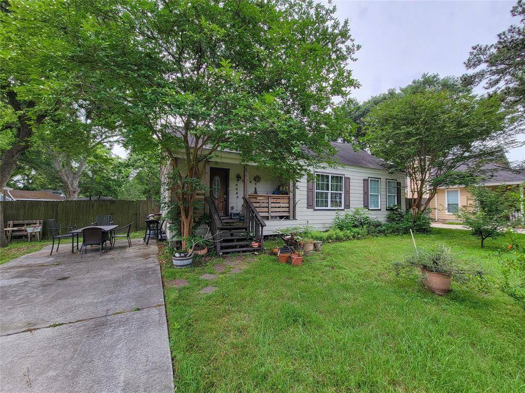 Tomball, TX 77375,325 Foster ST