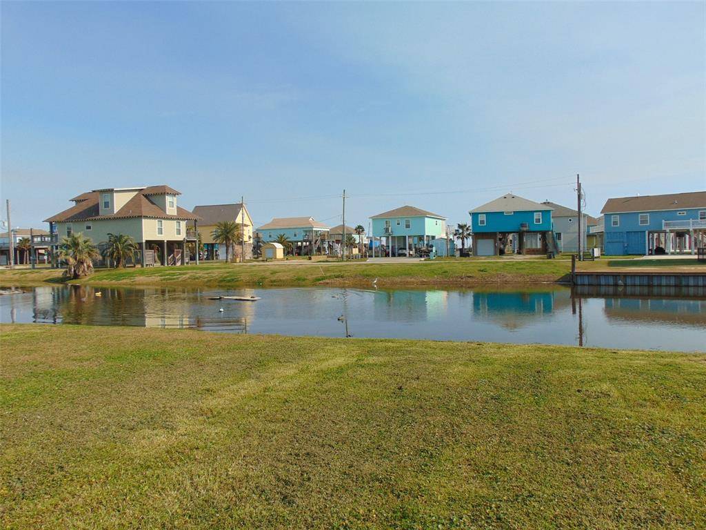 Crystal Beach, TX 77650,2004 Crestview