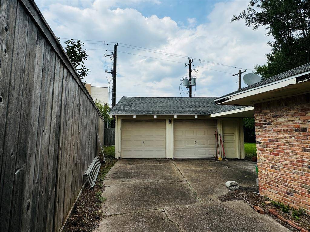 Houston, TX 77096,5614 Rutherglenn DR