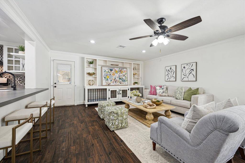 Houston, TX 77056,5430 Windswept LN