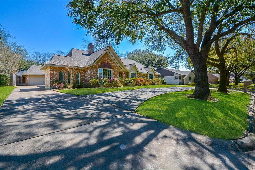 Houston, TX 77043,2926 Triway LN