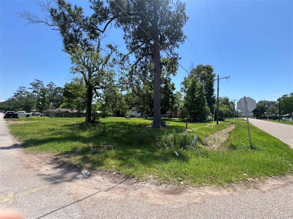 Cleveland, TX 77327,404 & 400 E Hanson ST