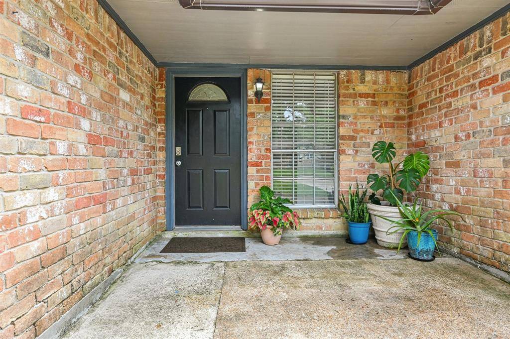 Houston, TX 77339,2118 Oak Shores DR