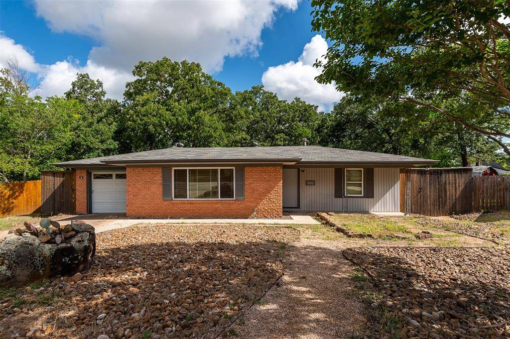 Bryan, TX 77801,406 Woodson DR