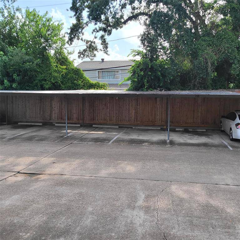 Houston, TX 77055,2021 Spenwick DR #513