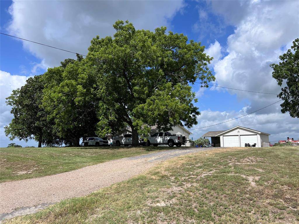 Bedias, TX 77831,16659 Highway 90 N
