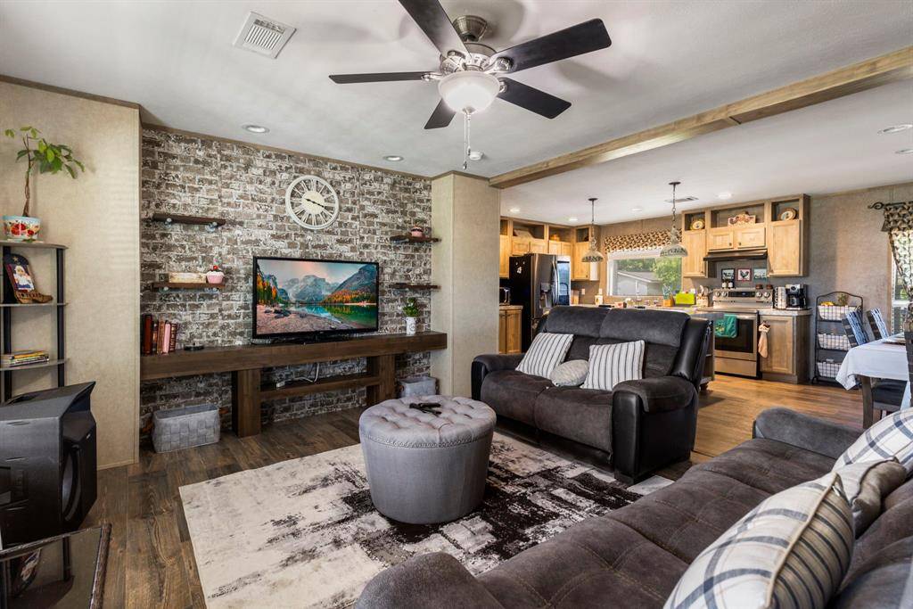 Conroe, TX 77306,17532 Old Highway 105 E