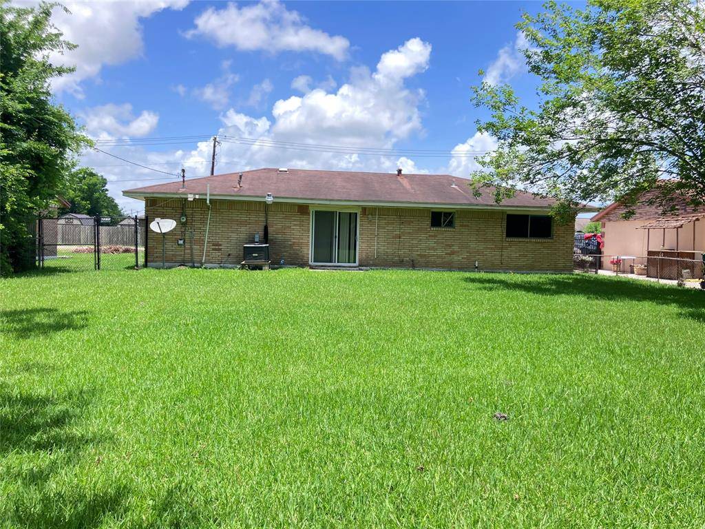 La Marque, TX 77568,3213 Taylor ST