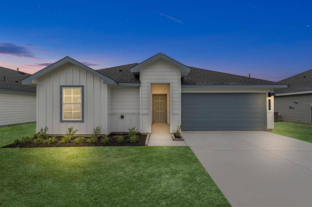 China, TX 77613,275 China Grove