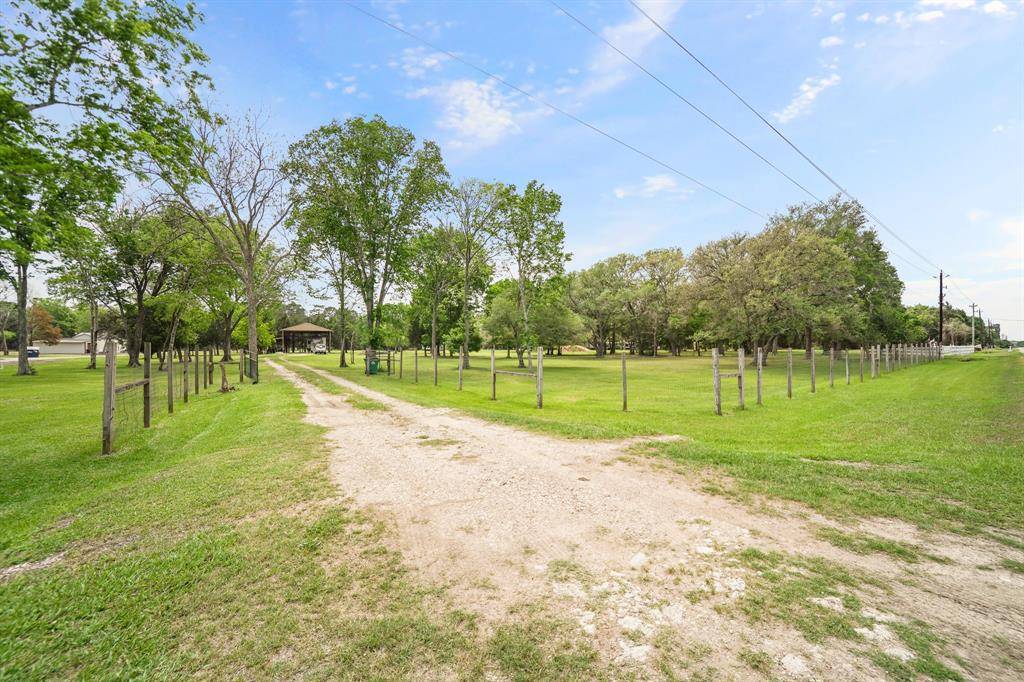 Alvin, TX 77511,4350 County Road 197