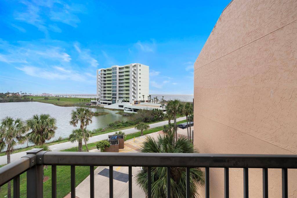 Galveston, TX 77554,9520 Seawall BLVD #332