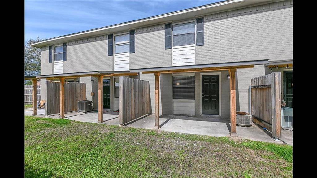 College Station, TX 77845,1408 Summit ST #B