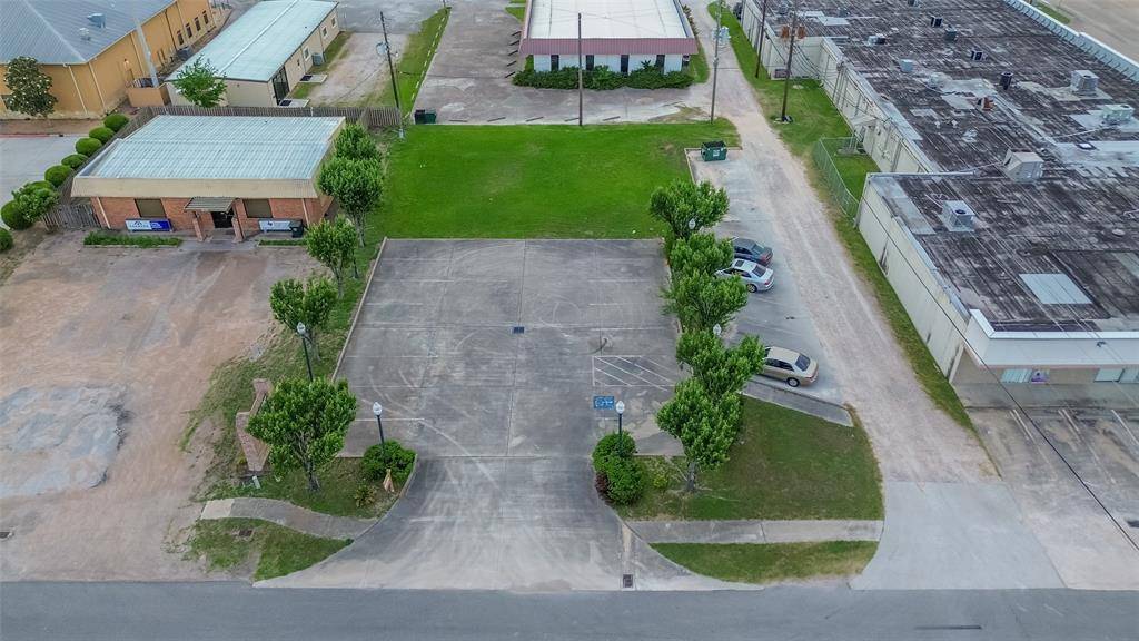 Pearland, TX 77581,2408 S Park AVE