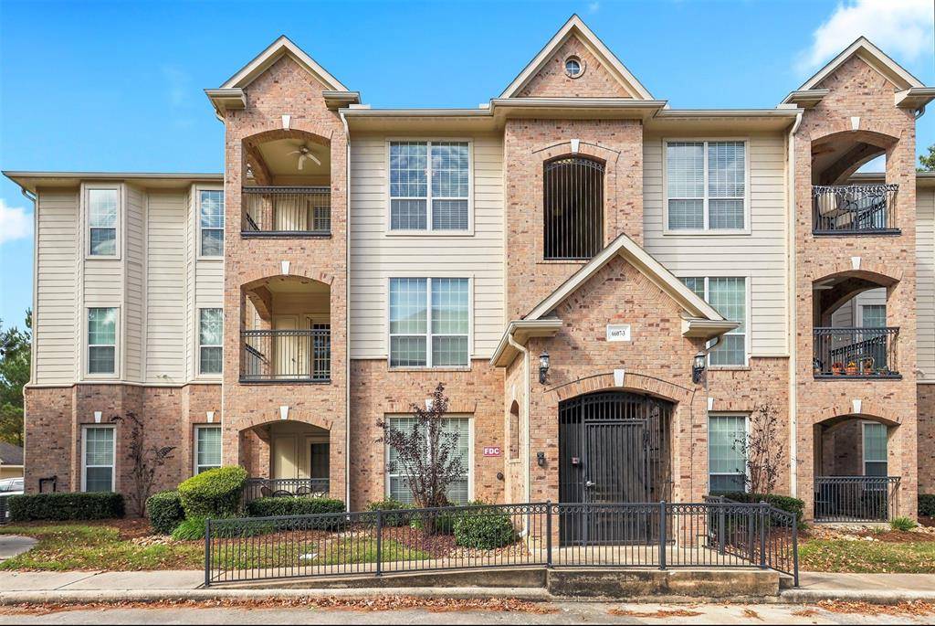 The Woodlands, TX 77382,6607 LAKE WOODLANDS DR #331