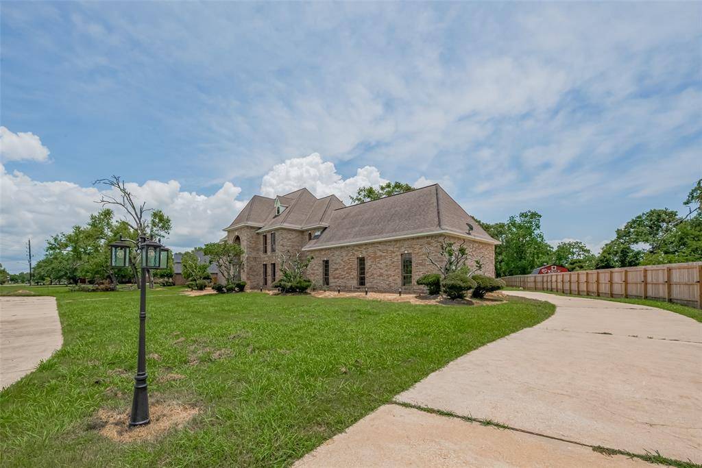 Baytown, TX 77523,6802 Plantation DR