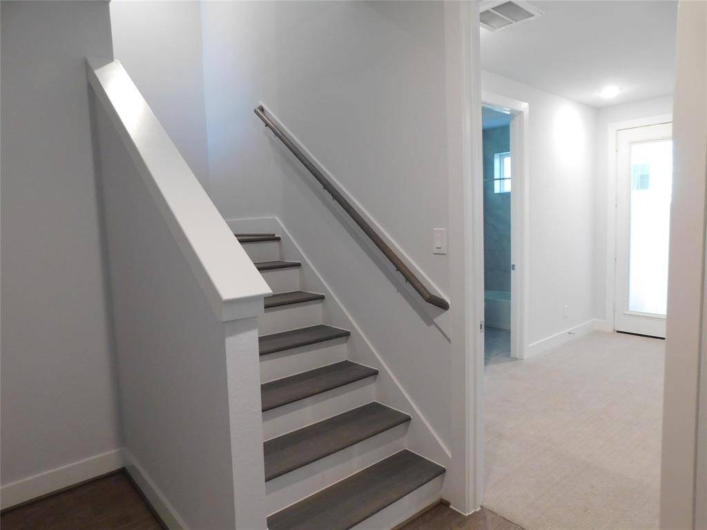 Houston, TX 77007,4223 Eli ST